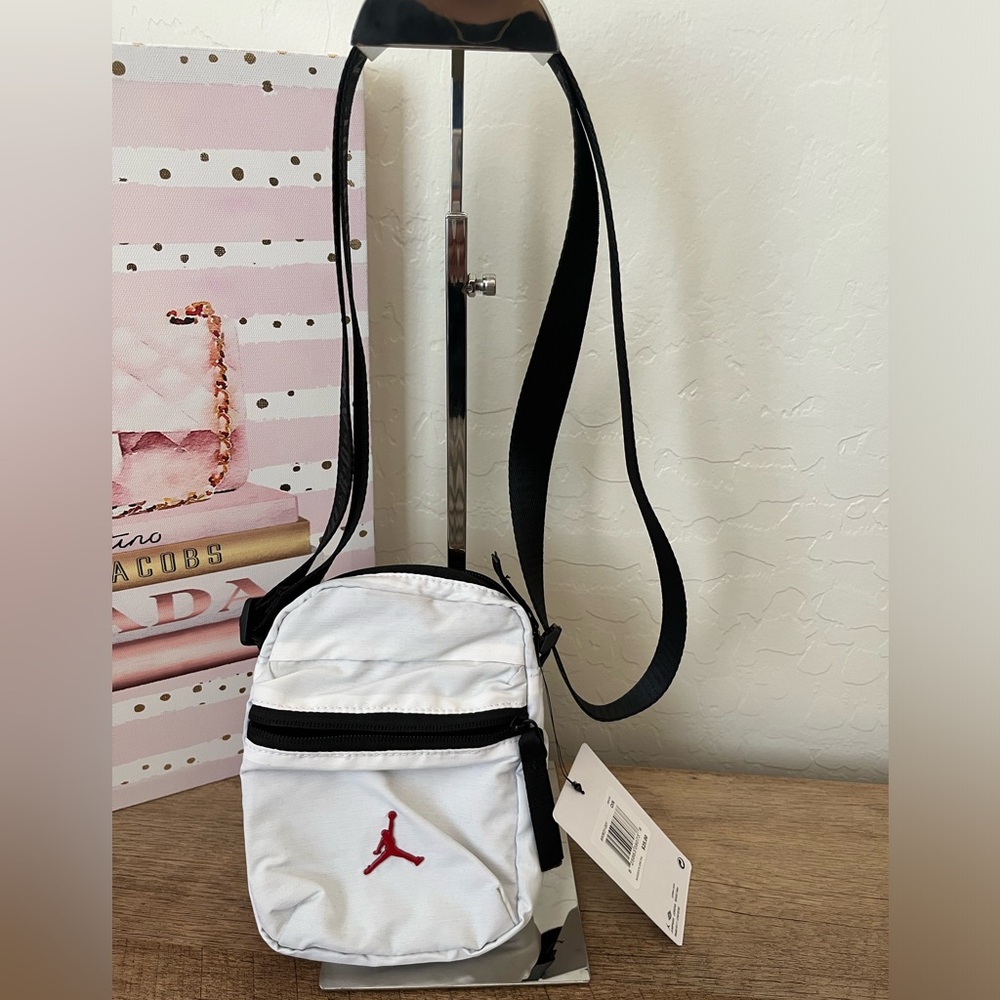 NEW Jordan Air crossbody Pouch